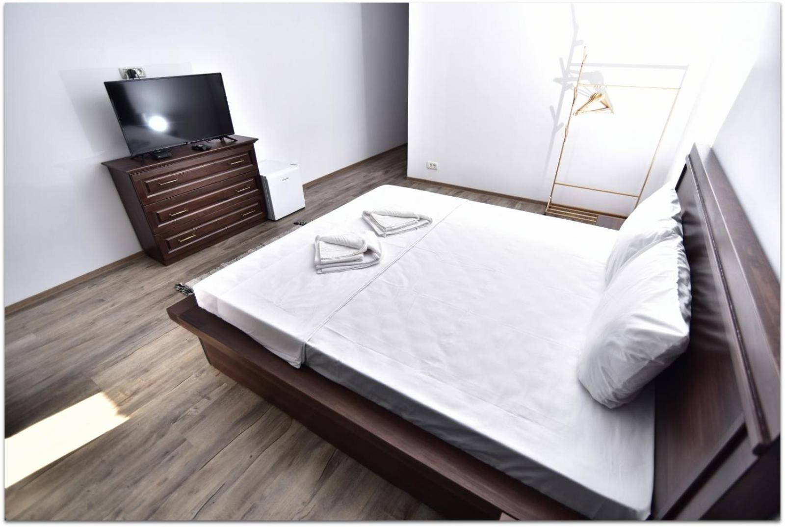 La Relian Hotel Partizanii ภายนอก รูปภาพ